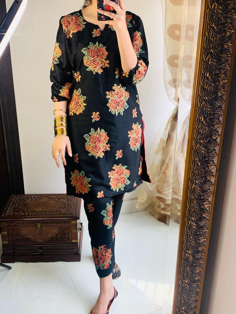 2 Pcs Women's Stitched Linen Embroidered Shirt And Trouser