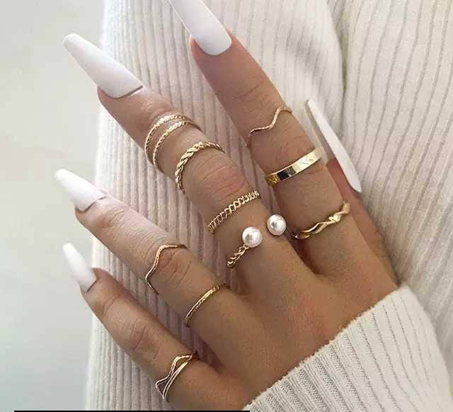 10 Pcs Trendy Golden/Silver Rings Set
